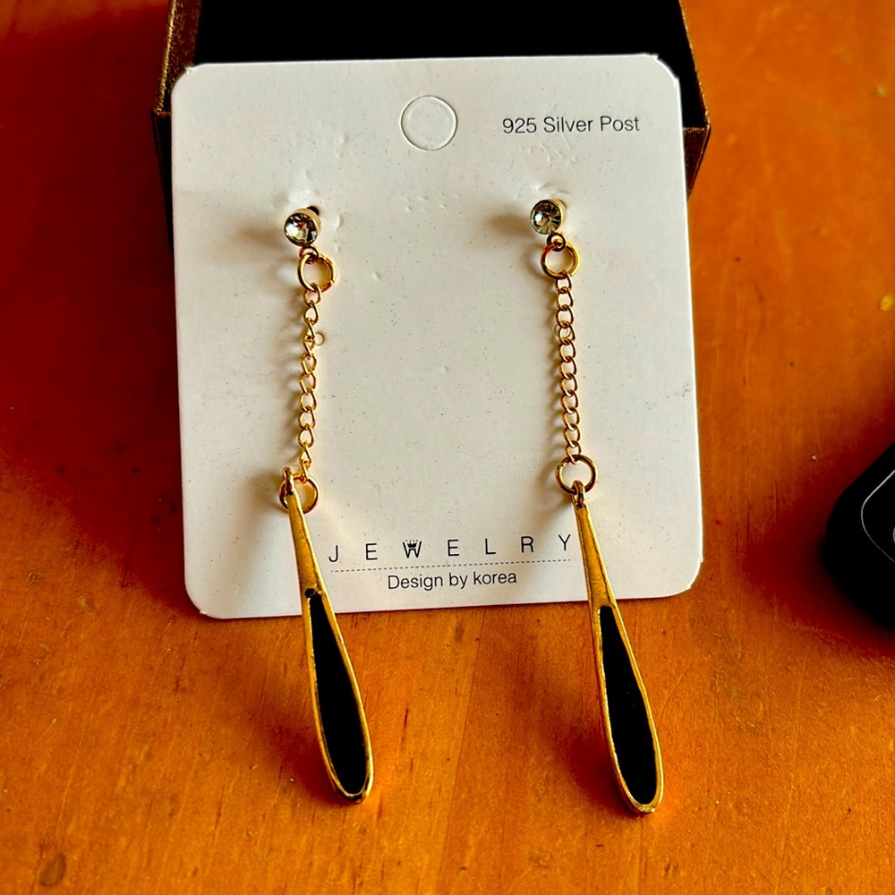 Black earrings inside of gold with rhinestone at earlobe 925 silver post